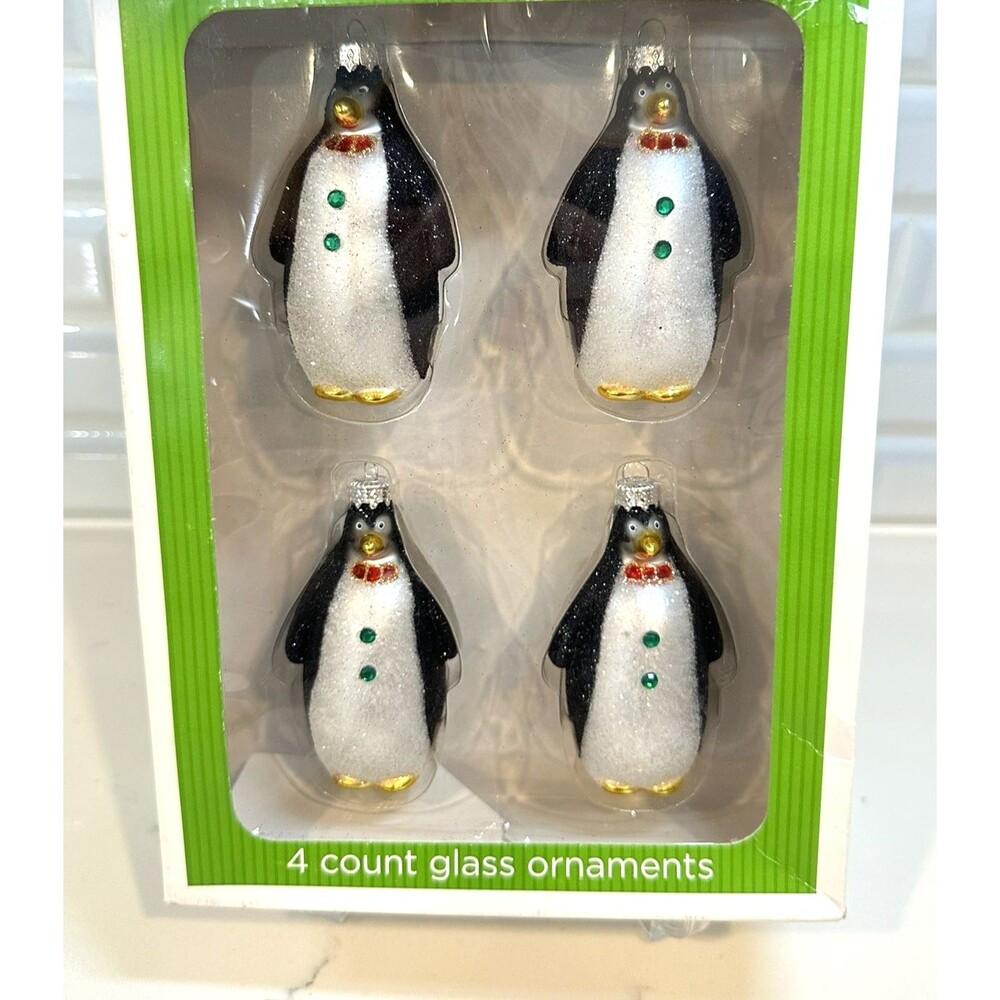 4 Hand Crafted Glass Holiday  Penguin Decorations Christmas Tree Ornament 3.5"